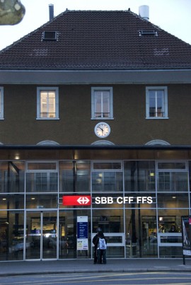 morges_train_station_evening_sm_190210